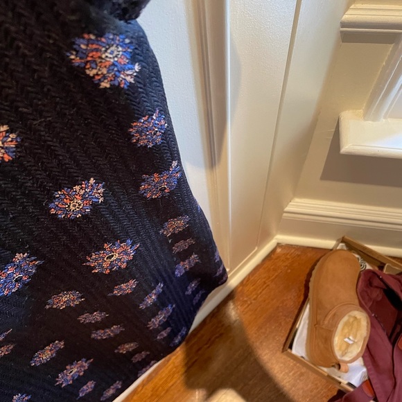 Club Monaco Jacquard Floral Print T-shirt Shift Dress (size 4) - Picture 2 of 6